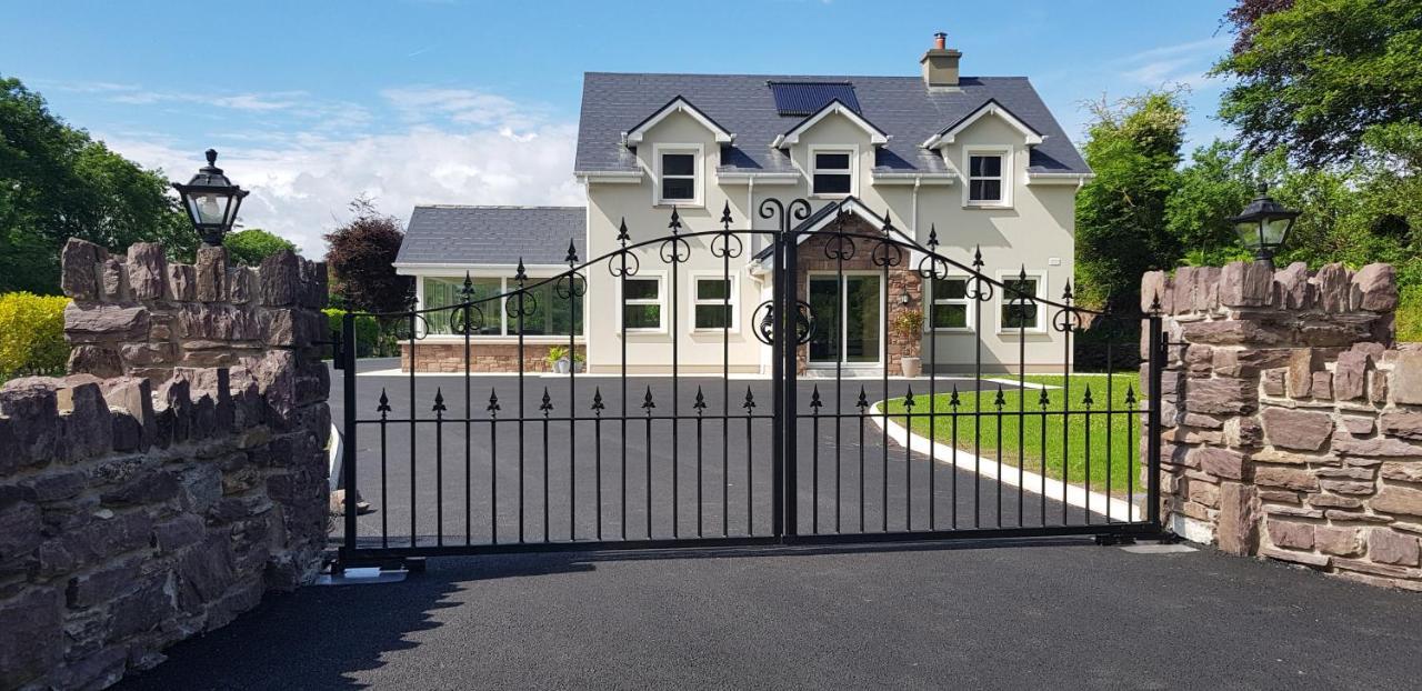 Mountain View Bed & Breakfast, Kenmare, Co. Kerry, Ireland Bagian luar foto